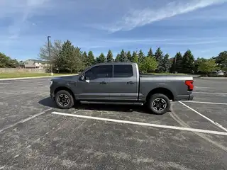 2023 FORD F-150 Lightning XLT photo 3 of 12