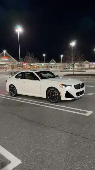 2025 BMW M240i Xdrive photo 2 of 5
