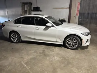 2025 BMW 330i photo 1 of 5