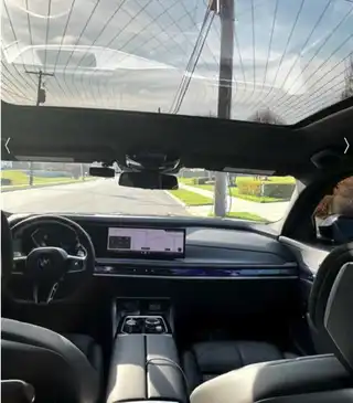 2025 BMW 740i xDrive photo 6 of 6