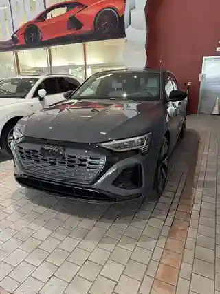 2024 AUDI Q8 ETRON SPORTBACK S Line Prestige package (Launch Edition) photo 3 of 6