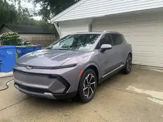 2025 CHEVROLET Equinox EV photo 2 of 5