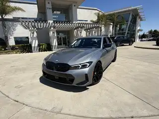 2026 BMW M340i photo 9 of 12