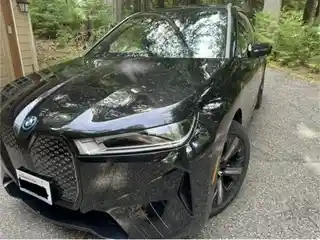 2025 BMW iX xDrive50 photo 2 of 12