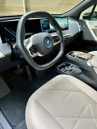 2025 BMW iX xDrive50 photo 3 of 12
