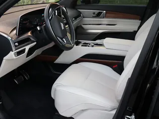 2026 CADILLAC Vistiq Sport photo 6 of 12