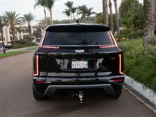2026 CADILLAC Vistiq Sport photo 5 of 12
