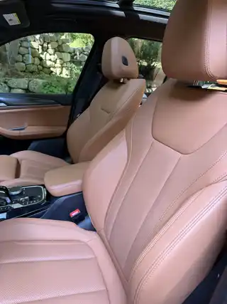 2024 BMW X3 photo 2 of 4