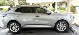 2025 BUICK Envision Avenir photo 3 of 11
