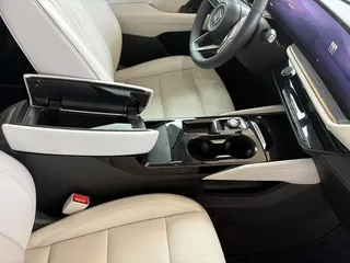 2025 BUICK Envision Avenir photo 7 of 11