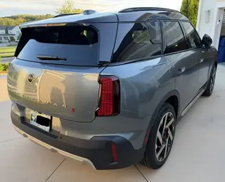 2025 MINI Countryman S ALL4 Iconic photo 5 of 12
