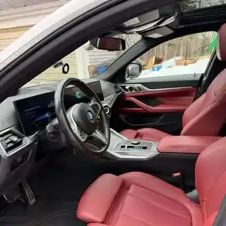 2024 BMW i4 photo 2 of 8