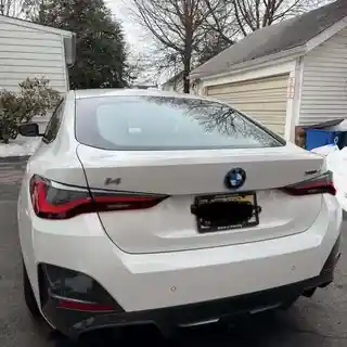 2024 BMW i4 photo 4 of 8