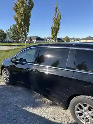 2026 CHRYSLER Pacifica photo 3 of 4