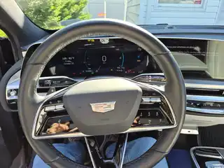 2025 CADILLAC Lyriq Luxury photo 11 of 12