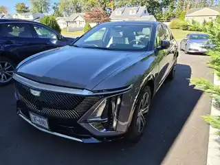 2025 CADILLAC Lyriq Luxury photo 3 of 12